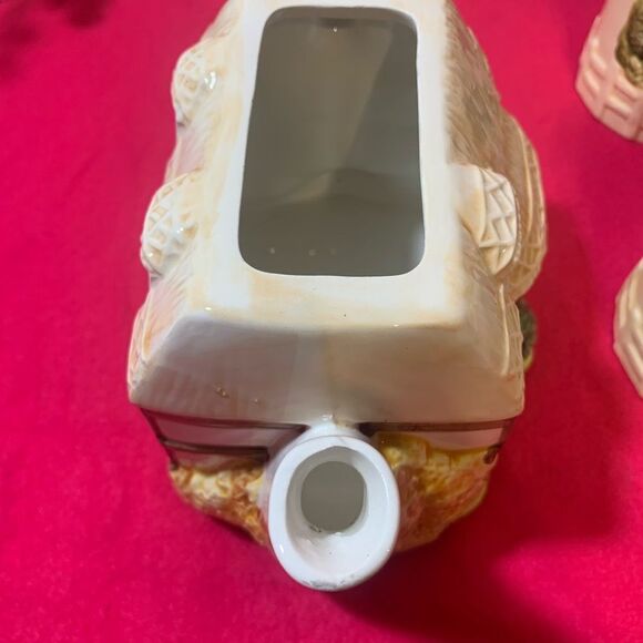 Annie Rowe Teapot -Autumn Cottage-Village with Mugs Set - Picture 3 of 16